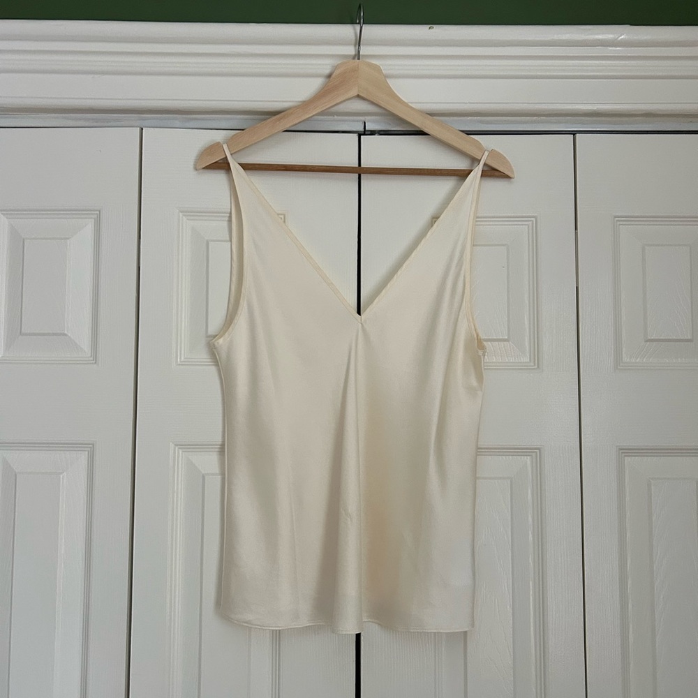 Women's V-Neck 100% Silk JCrew Camisole Tank Top - Ivory